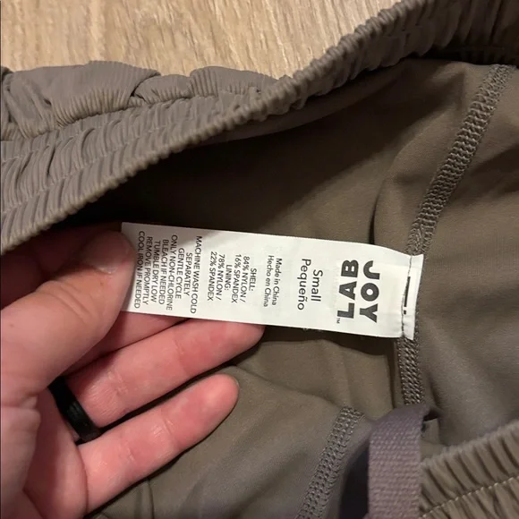 JoyLab Double Layer Runner Shorts 2.5” taupe - Picture 4 of 5